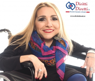 Fascino a rotelle. Commedia di Scarpati sulla disabilità