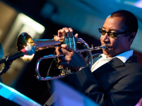 Patches Stewart a Mozzagrogna, Groove da tutti i pori"