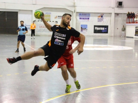Pallamano Pharmapiù Sport Città Sant’Angelo vince e stacca il Bologna