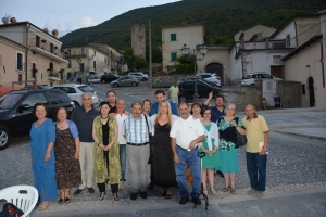 Sempre i miei occhi stanchi si destano alla stella d'argento