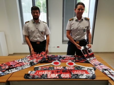 Pescara. Sequestrate fascette contraffatte al Concerto Ligabue