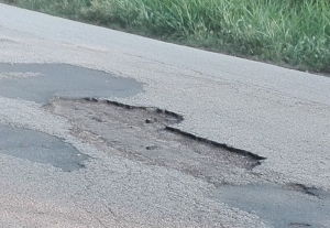 Città Sant'Angelo - Elice "una strada piena di buche"
