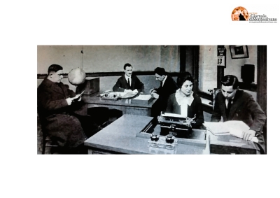  Foto Anzuino Marimpietri (seduto dietro la scrivania – con i baffi) nel suo ufficio. 