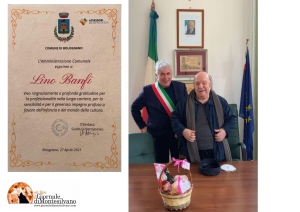 Sindaco di Bolognano e Lino Banfi in conferenza stampa