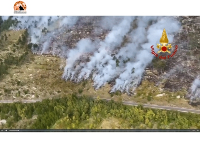 Incendio a Lettomanoppello: brucia da tre giorni