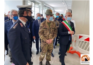 Pescara. Figliuolo in visita al Centro Vaccinale: "uno dei migliori che ho visto"