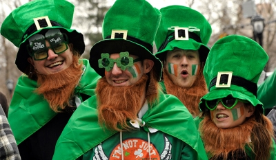 Pescara si tinge di verde per due giorni, arriva il Saint Patrick's Day