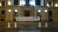 Provincia di Pescara, manifestazione di protesta, con uno striscione