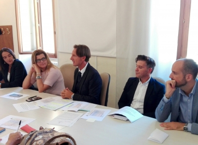 Giulianova. Giunta si taglia stipendi e li destina a famiglie