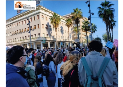 Abruzzo. Studenti in piazza, Gd e Pd “Siamo al loro fianco per il diritto al futuro”