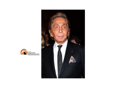 ​L’ultimo imperatore: l’addio di Valentino e l’eterna giovinezza del rosso
