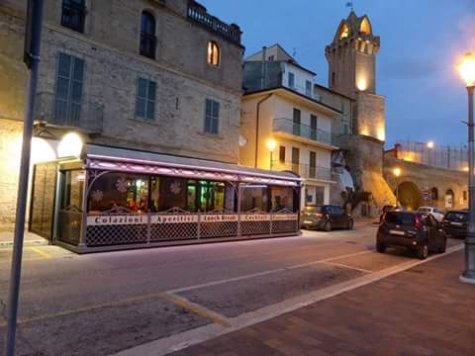 Tortoreto. Dehors. Esercenti: “Comune ha messo in scena un film di cattivo gusto!”