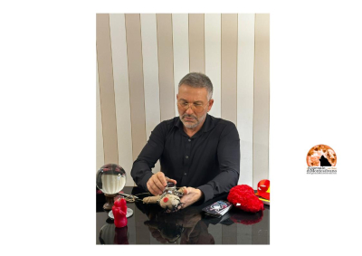 Mago Antheus durante un rituale