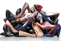 Colonnella, beccata ladra di scarpe. Tronchesine sequestrate