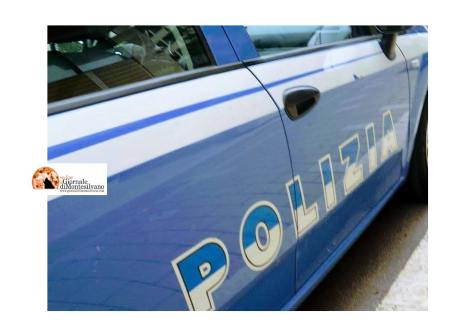 Rimini, si butta dal tetto con il figlio in braccio.