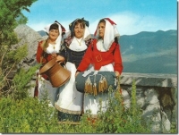 Bolzano. Le prime cartoline postali a colore dell’Abruzzo in mostra