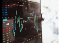 Borsa, Milano in rosso e spread sale