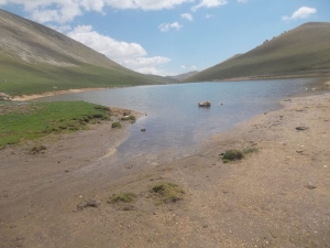 Abruzzo. Cromoterapia ecologica nell'Anello dei laghi.