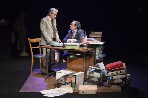 Sulmona. Un borghese piccolo piccolo con un grande Dapporto