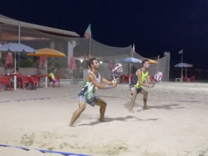 Andrea Banci e Alfredo Parnanzini campioni regionali Assoluti di beach tennis