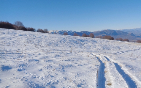 C’è poca neve ma si ciaspola