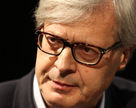 M5S deposita lista. Di Maio a Acerra diretto scontro con Sgarbi