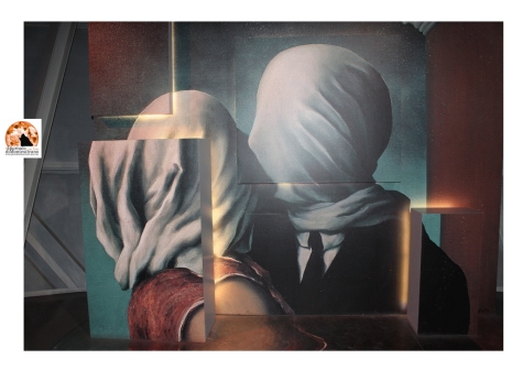 Amanti ispirato a Magritte