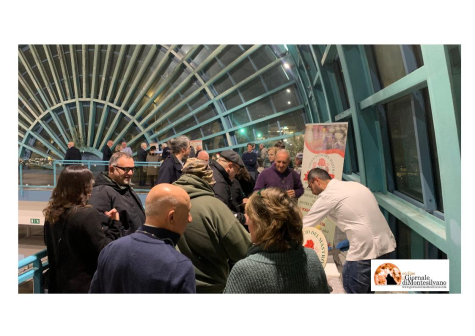 Abruzzo Airport, vino e gospel in galleria