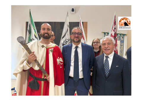 Al corteo della Perdonanza il Giovin Signore è un musicista