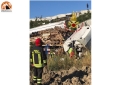 Pescara/Villanova, camion esce di strada finendo nella scarpata sull'A25