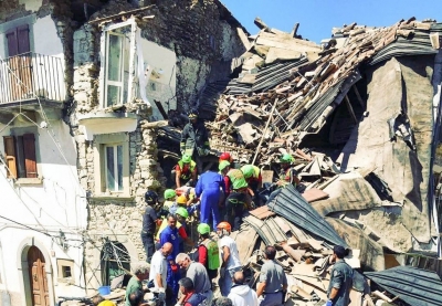 Terremoti e alluvioni. Parte da L'Aquila in l'utilitaria il tour di Appiano