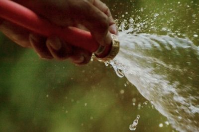 lavaggio auto: Aca invita a un uso responsabile dell'Acqua