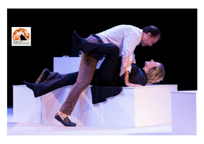 "Coppia aperta, quasi spalancata" all'Anfiteatro di Paglia: il classico di Fo e Rame più attuale che mai