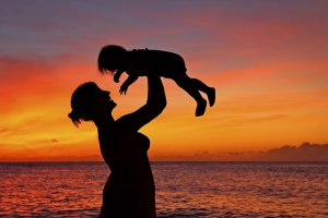 Genitori non sanno più giocare con i figli, De Quirico: preferiscono palestra e computer