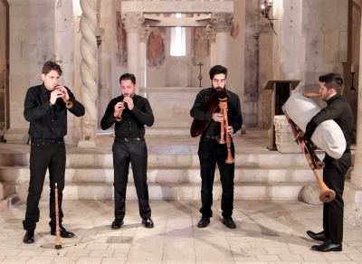 Quartetto Petra furore in Svizzera con Zampogne e ciaramelle