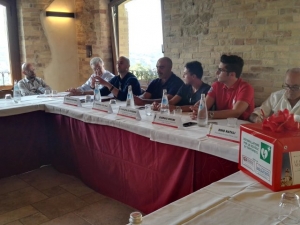 Tortoreto. Le Rosse nel Borgo medioevale – 1° raduno Ferrari