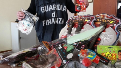 Pescara/Carnevale: sequestrati 90.000 prodotti contraffatti e privi dei requisiti di sicurezza