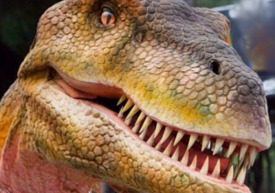 Dinosauri "vivi" al teatro Sant'Andrea di Pescara