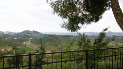 Loreto Aprutino. Belvedere sul paesaggio vestino ripristinato