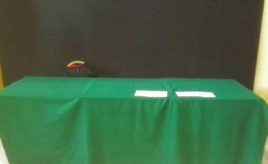 la foto postata da Pompei, stand turismo vuoto alla convetion