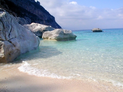 Sardegna, furti di sabbia.