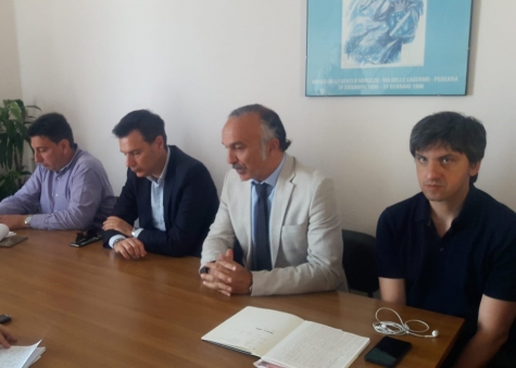 Pescara, Raccolta firme per "costringere" D'Alfonso a dimettersi.