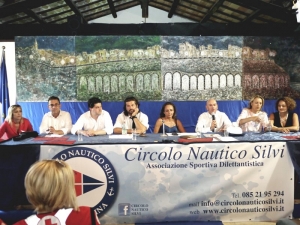 Silvi, aperta la spiaggia per cani: pet therapy, agility e mobility dog