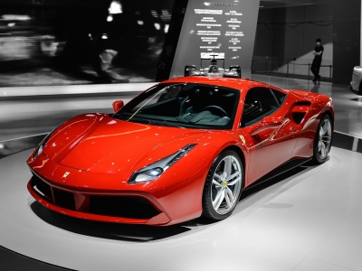 Difetto in due modelli Ferrari del 2015.