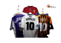 Pescara-Montesilvano, sequestrate 1500 maglie da calcio "Vintage", con i loghi originali di club di Serie A