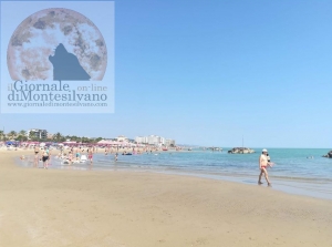 Montesilvano. Chioschi di informazione e ristoro sulla spiaggia libera