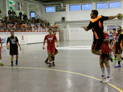 Pallamano. Città Sant’Angelo spreca la vittoria negli ultimi 20 secondi.
