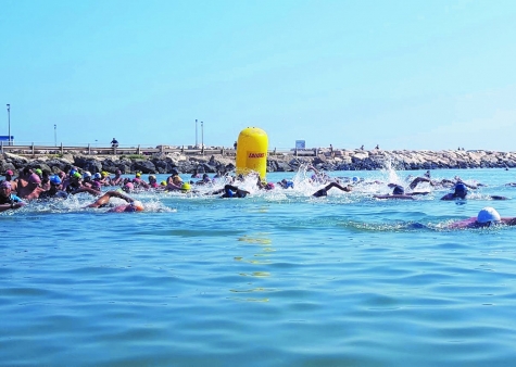 Ortona. Nuotata non competitiva nella costa dei trabocchi.