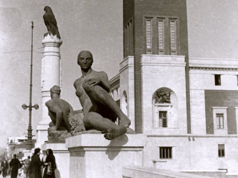 Pescara. Le 4 statue sul Ponte rubate. Denuncia internazionale dopo 70 anni