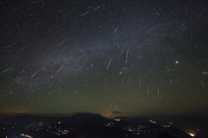 Orionidi, stanotte occhio alle stelle cadenti d'autunno